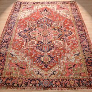 Persian Heriz Rug — 220 x 320 cm