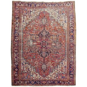 Persian Heriz Rug — 300 x 400 cm